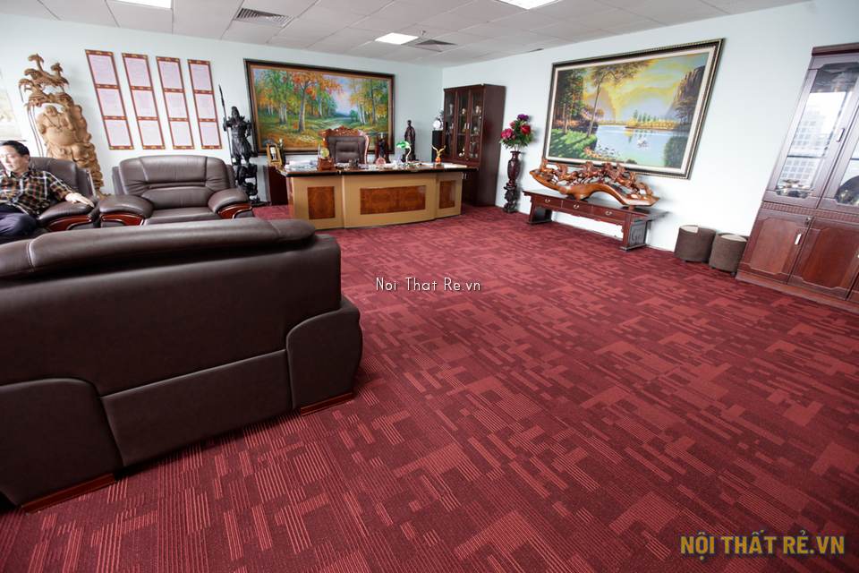 phòng của lãnh đạo sử dụng thảm tấm màu đỏ loại basic V
